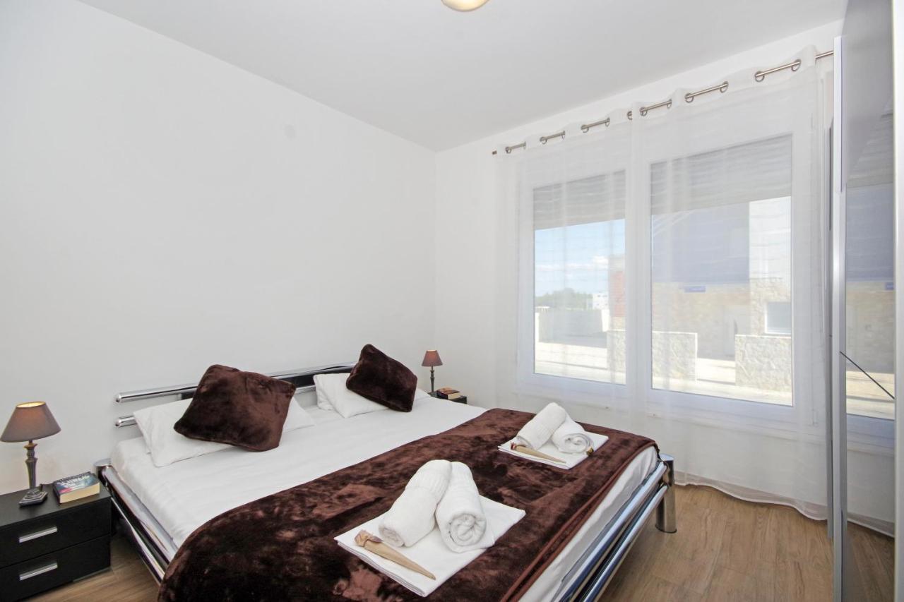 Apartment Laura Privlaka  Zewnętrze zdjęcie